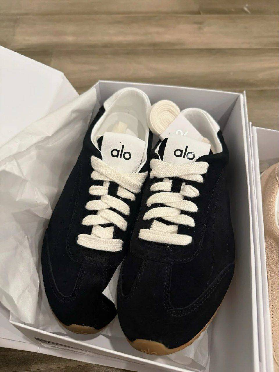 ونس alo