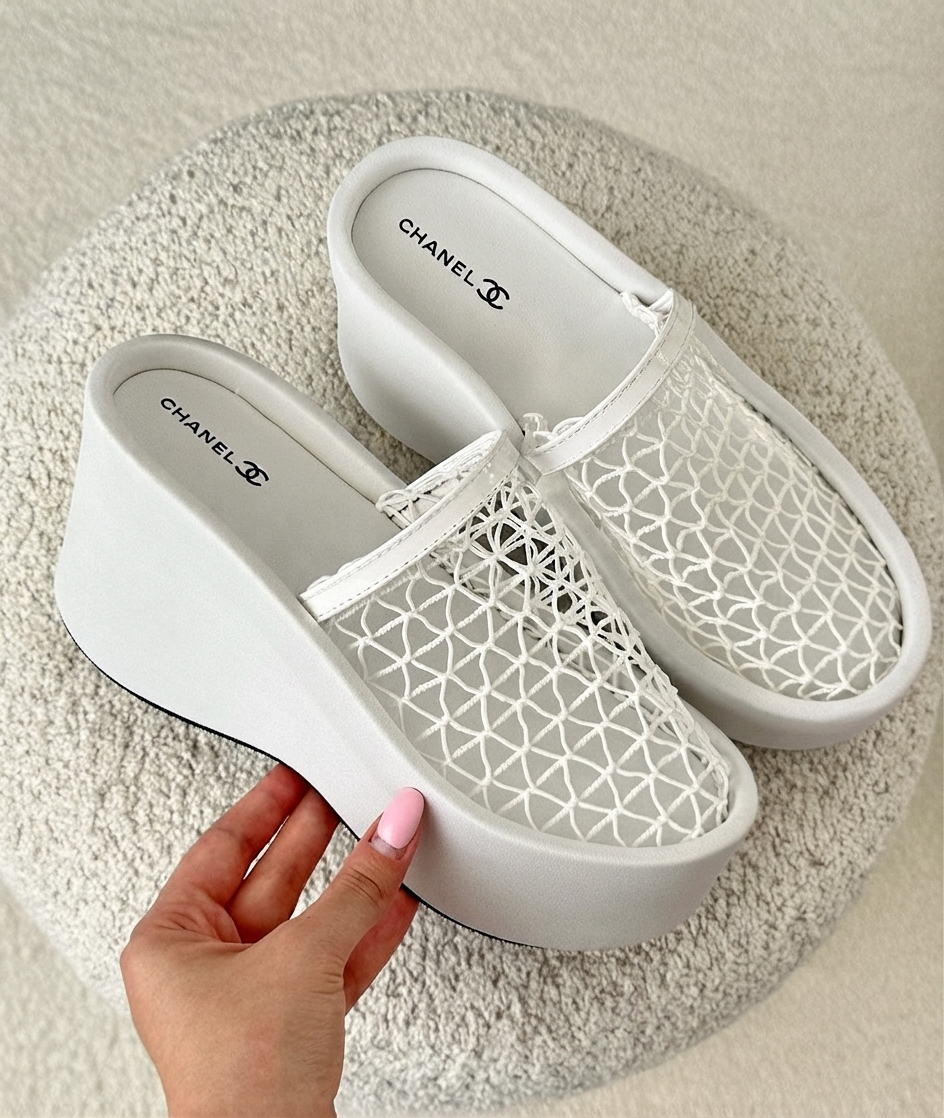 صندل زنانه لژدار مدل chanel (37-38-39-40)رنگ سفید